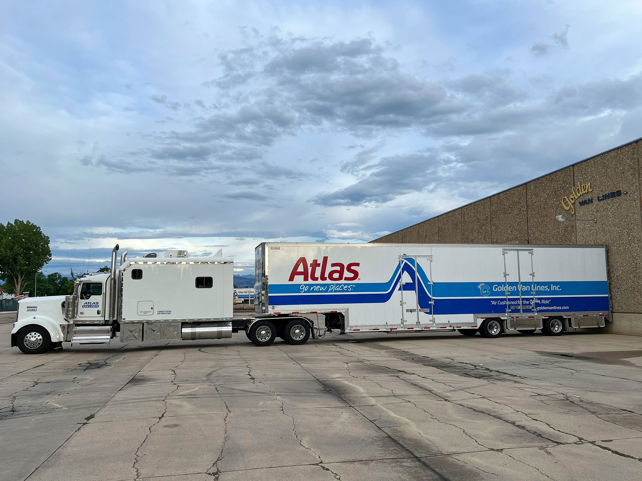 Atlas moving truck